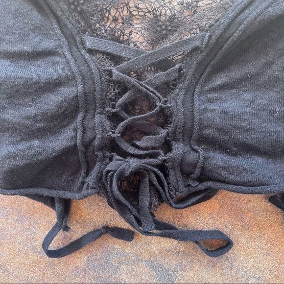 cropped guess sweater - Picture 8 of 9